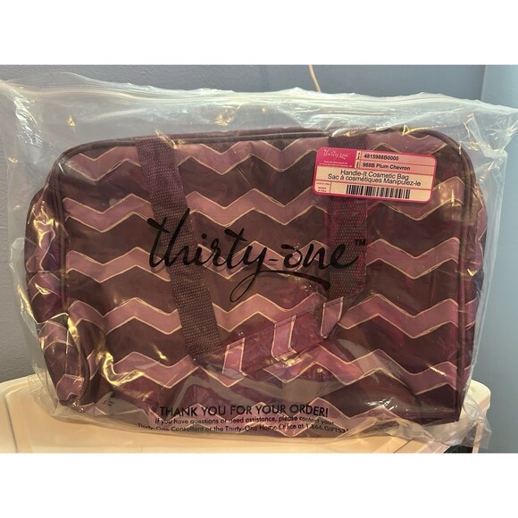 Thirty-One Handle-It Cosmetic Bag Plum Chevron Toiletry Makeup Travel Case NWT - Picture 1 of 4